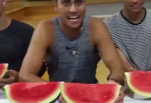 韩国人在线吃瓜视频观看,在线吃瓜视频，揭秘娱乐圈幕后故事